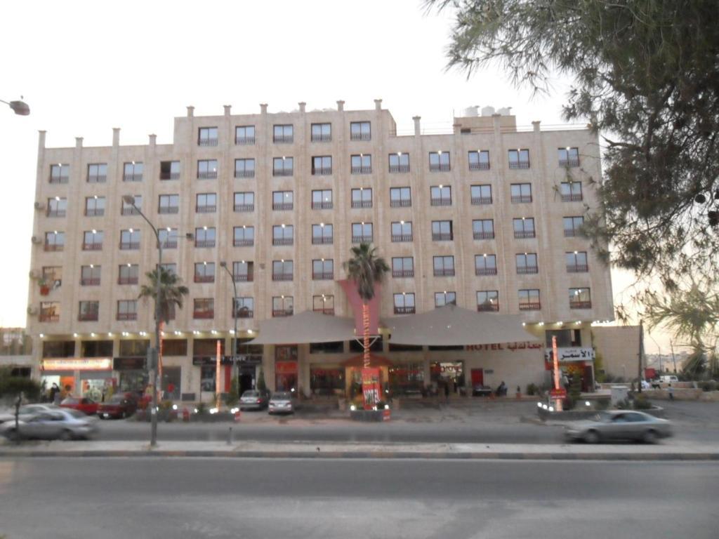 Yellow Rose Hotel Amman Ngoại thất bức ảnh